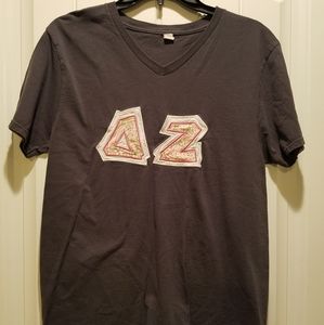 Delta Zeta Top